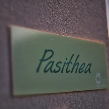 Three Charites Apartament