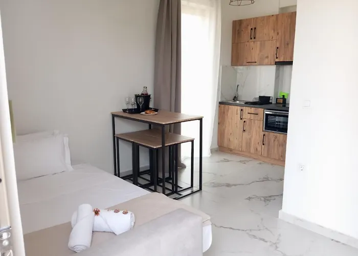 Three Charites * Gialova