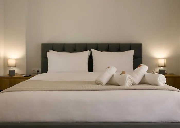 Three Charites Gialova